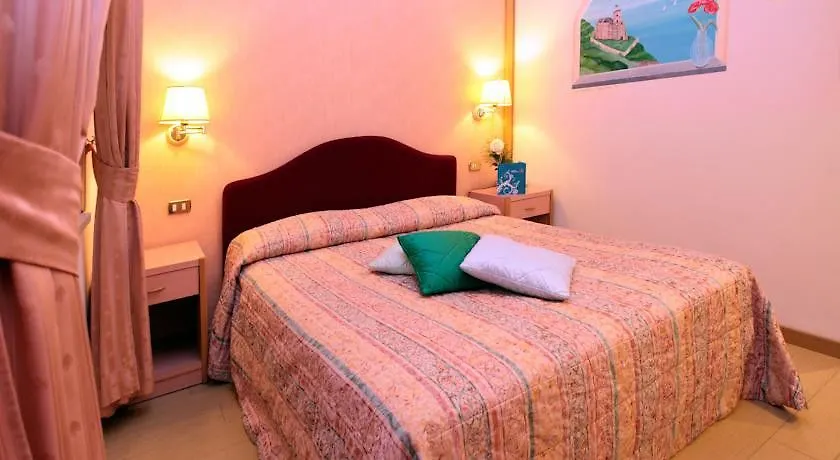 ***  Piccolo Hotel Moneglia Italia